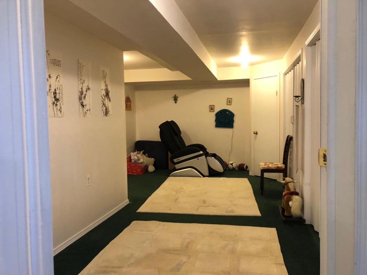 Hidden Valley Basement Suit H 卡加利 外观 照片